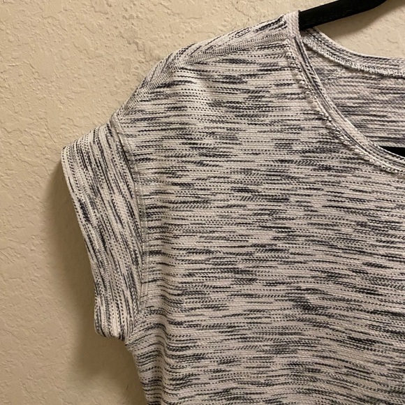 Lululemon Run Around Tee Tiger Space Dye Black White Size 8 - Picture 5 of 9